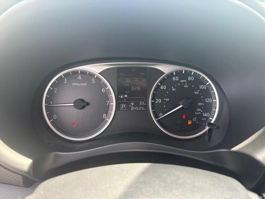 Used 2022 Nissan Kicks S FWD image 7
