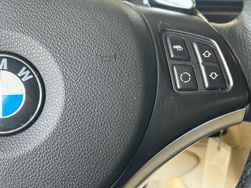 Used 2010 BMW 328i Convertible RWD image 33