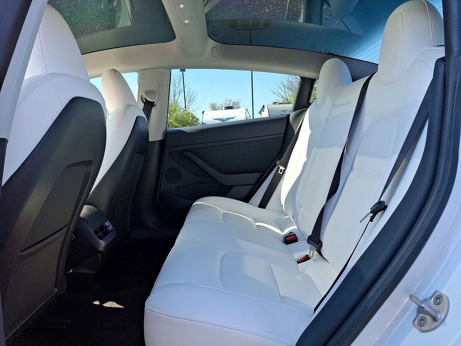 Used 2023 Tesla Model 3 Standard Range image 20