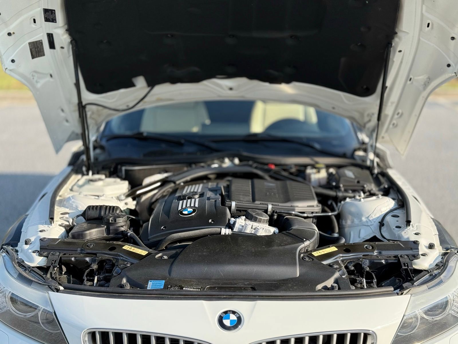 Used 2009 BMW Z4 sDrive35i image 40