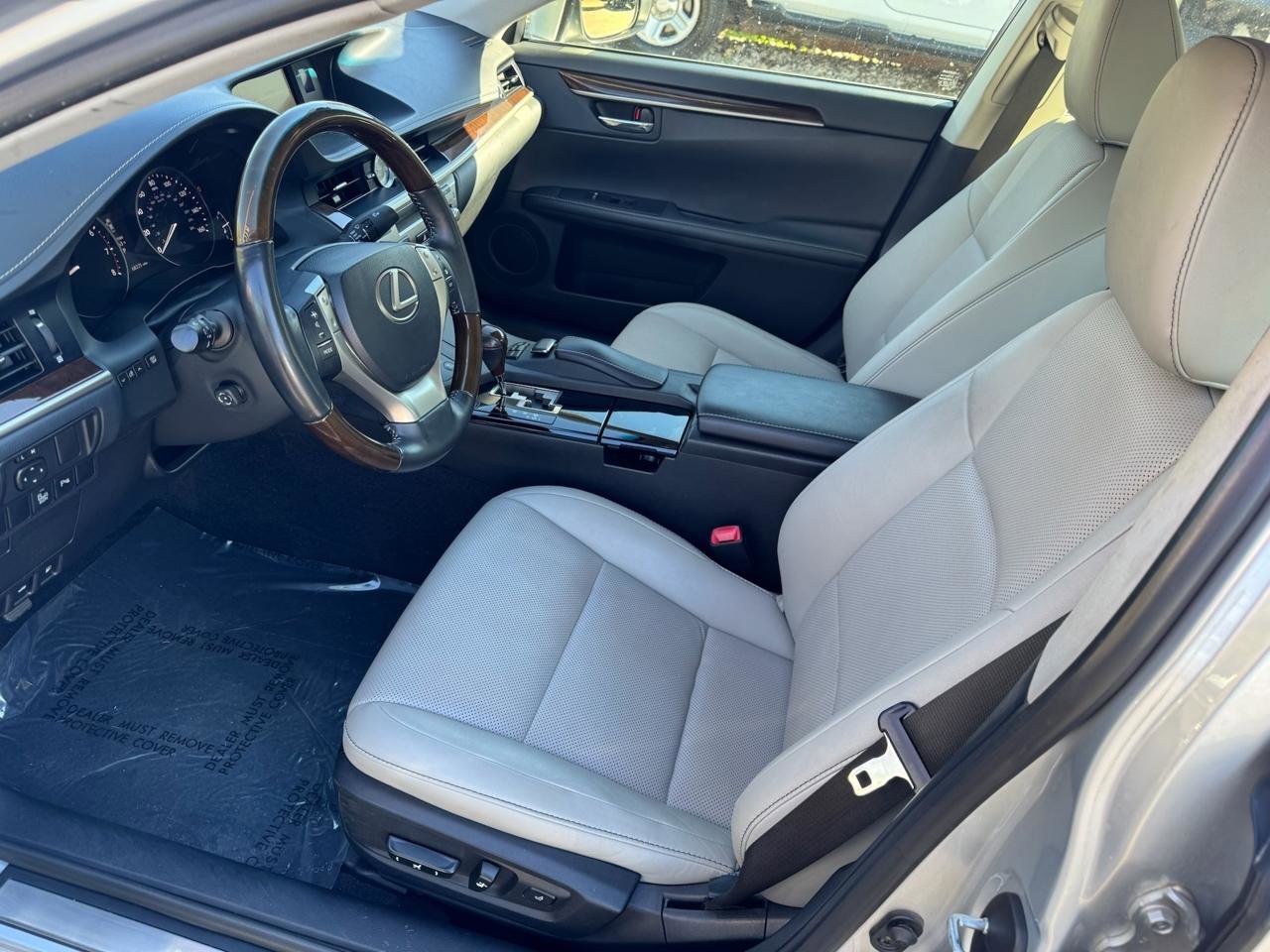 Used 2014 Lexus ES 350 w/ Premium Package image 22