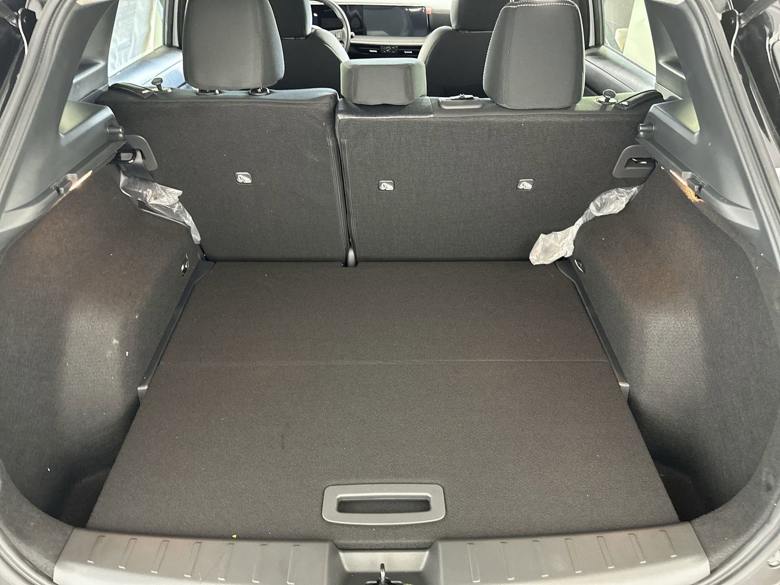 New 2026 Nissan Kicks SV FWD image 25