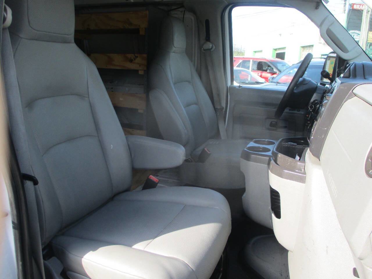 Used 2011 Ford E-250 and Econoline 250 w/ PWR Group image 8