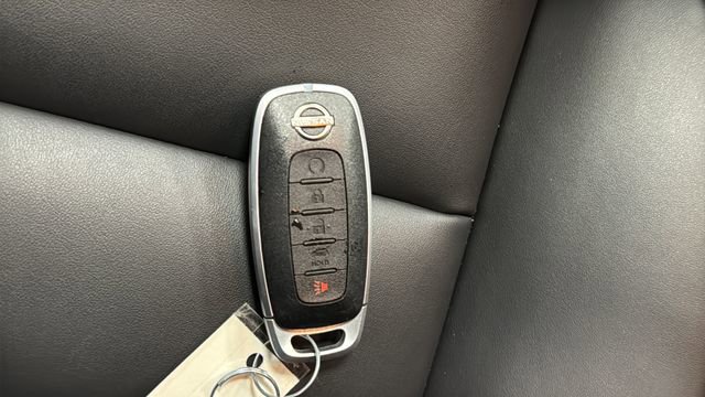 Used 2023 Nissan Rogue SV w/ SV Premium B Package AWD/4WD image 38