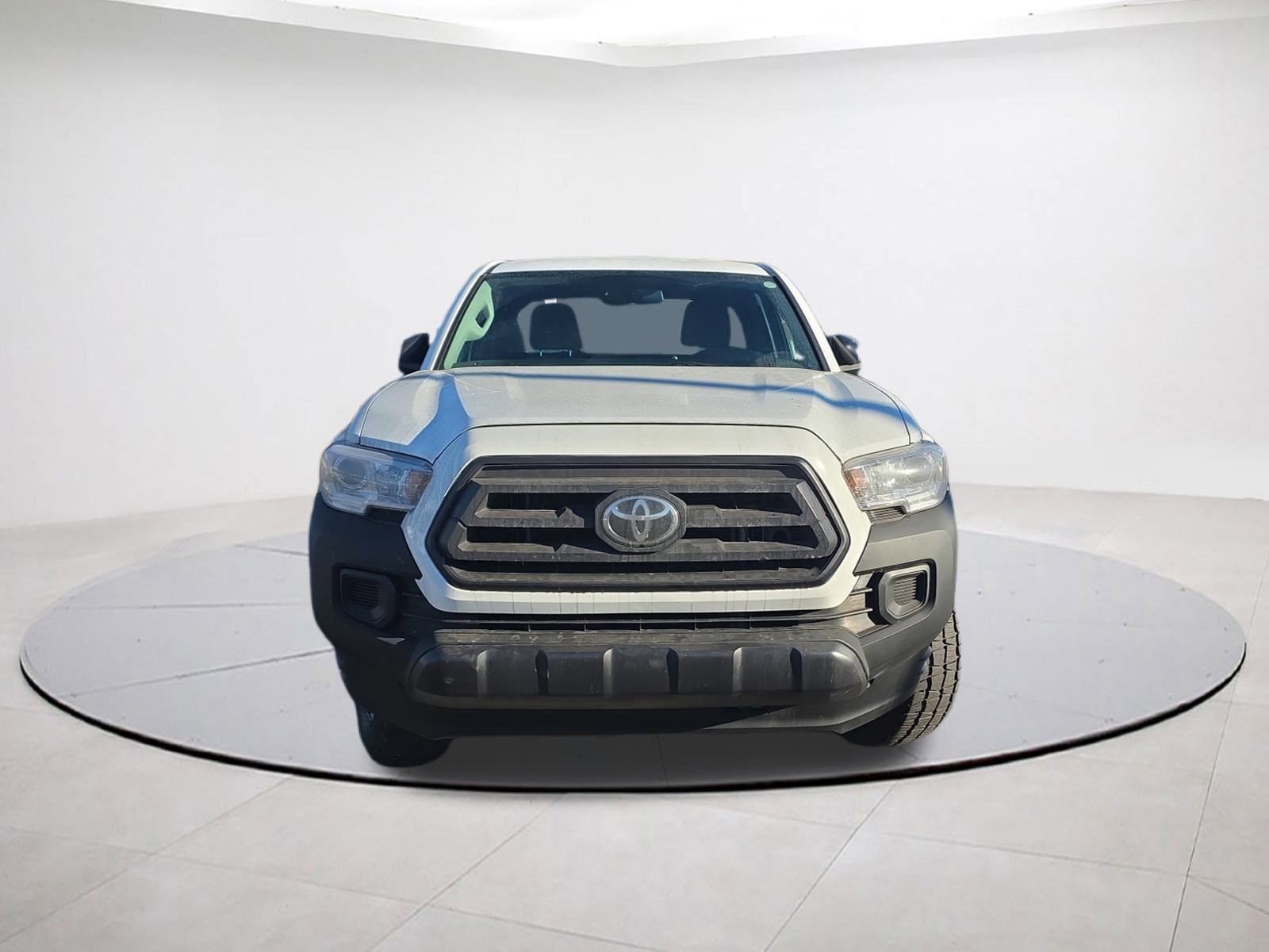 Used 2023 Toyota Tacoma 2WD Access Cab image 2