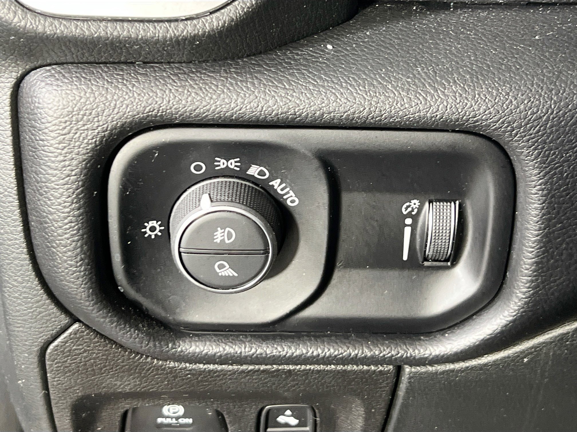 Used 2022 RAM 1500 Big Horn image 10