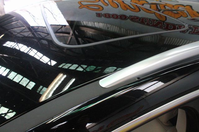 Used 2023 Buick Enclave Essence w/ Experience Buick Package image 2