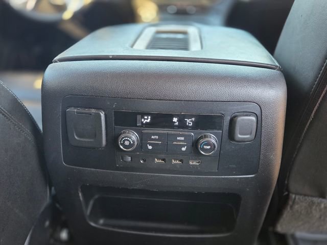 Used 2017 GMC Yukon Denali w/ Open Road Package image 23