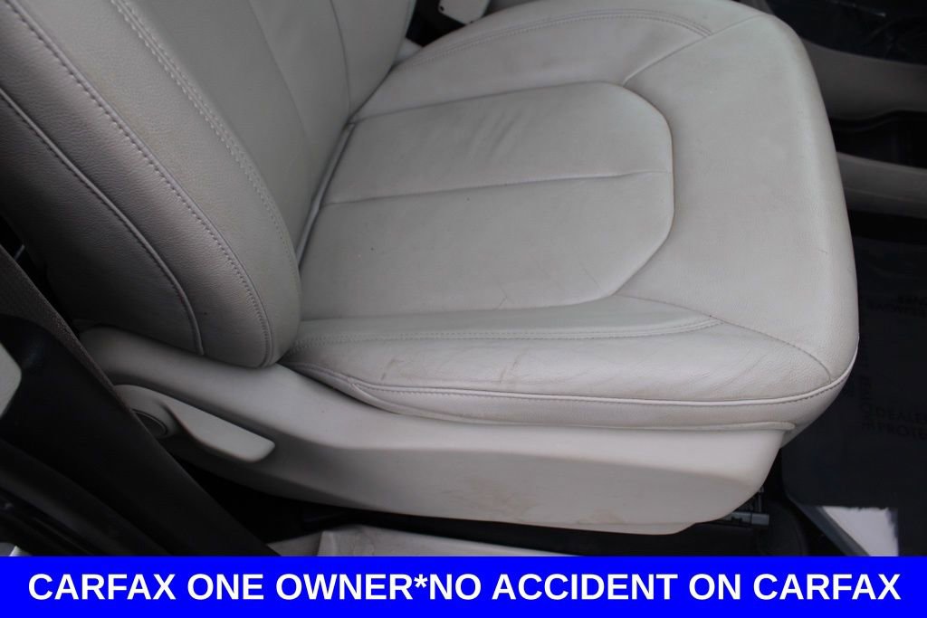 Used 2017 Chrysler Pacifica Touring-L image 21