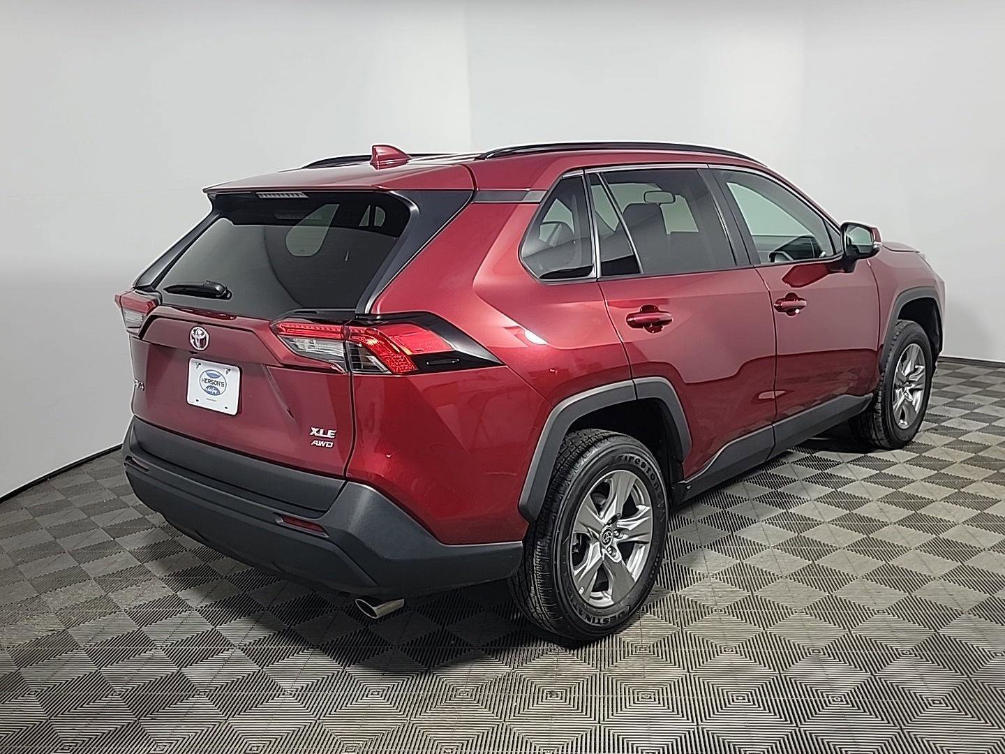 Used 2024 Toyota RAV4 XLE image 4