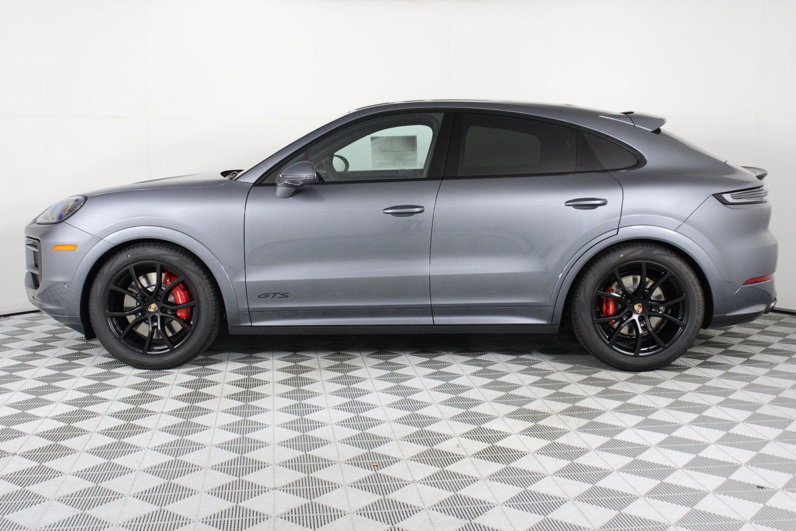 New 2026 Porsche Cayenne GTS AWD/4WD image 2