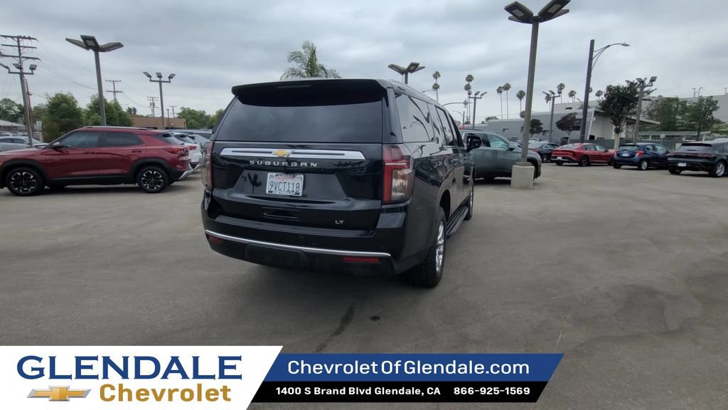 Certified 2024 Chevrolet Suburban LT AWD/4WD image 7