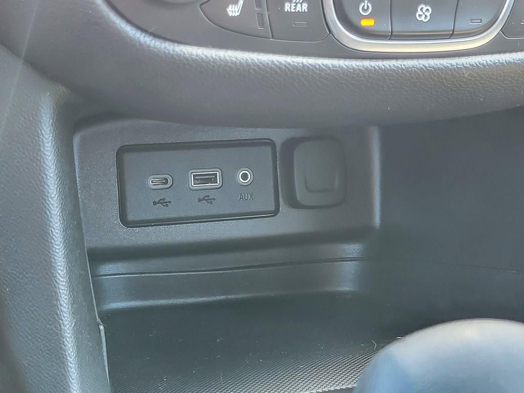 Used 2024 Chevrolet Equinox LT w/ LPO, Floor Liner Package AWD/4WD image 17