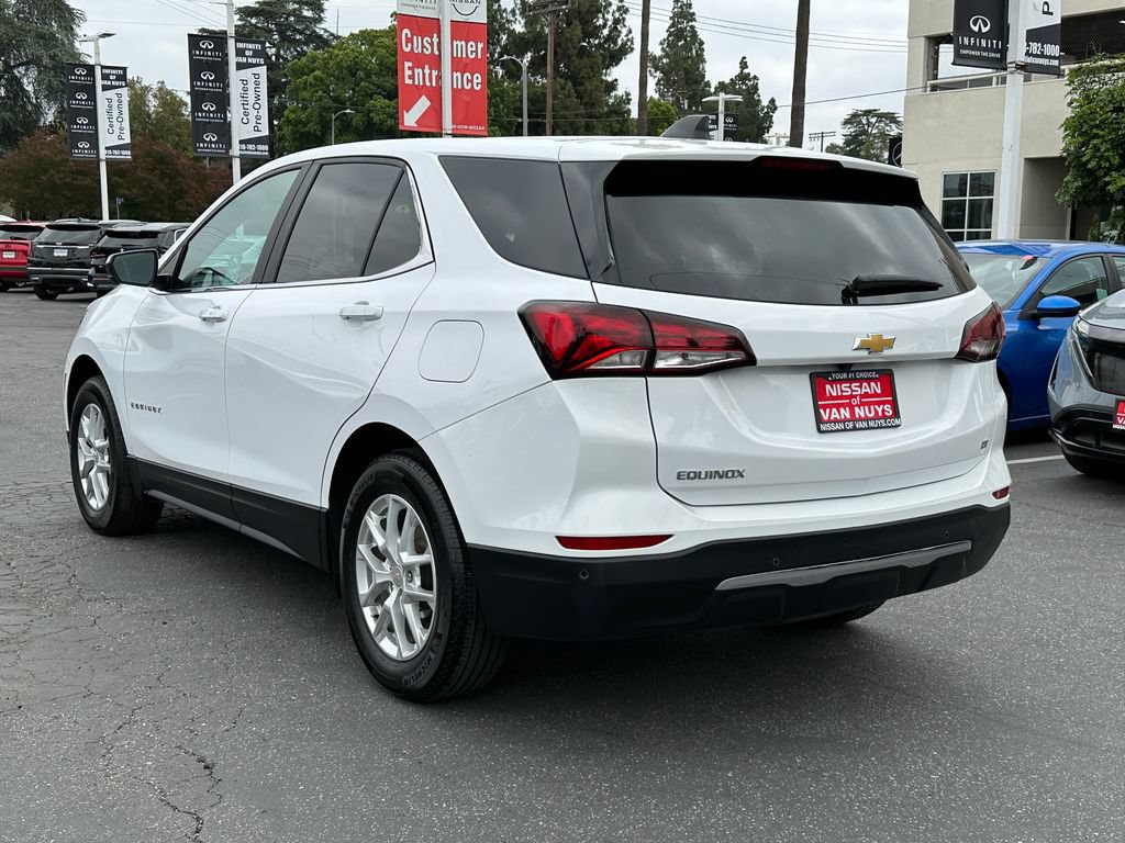 Used 2024 Chevrolet Equinox LT FWD image 4