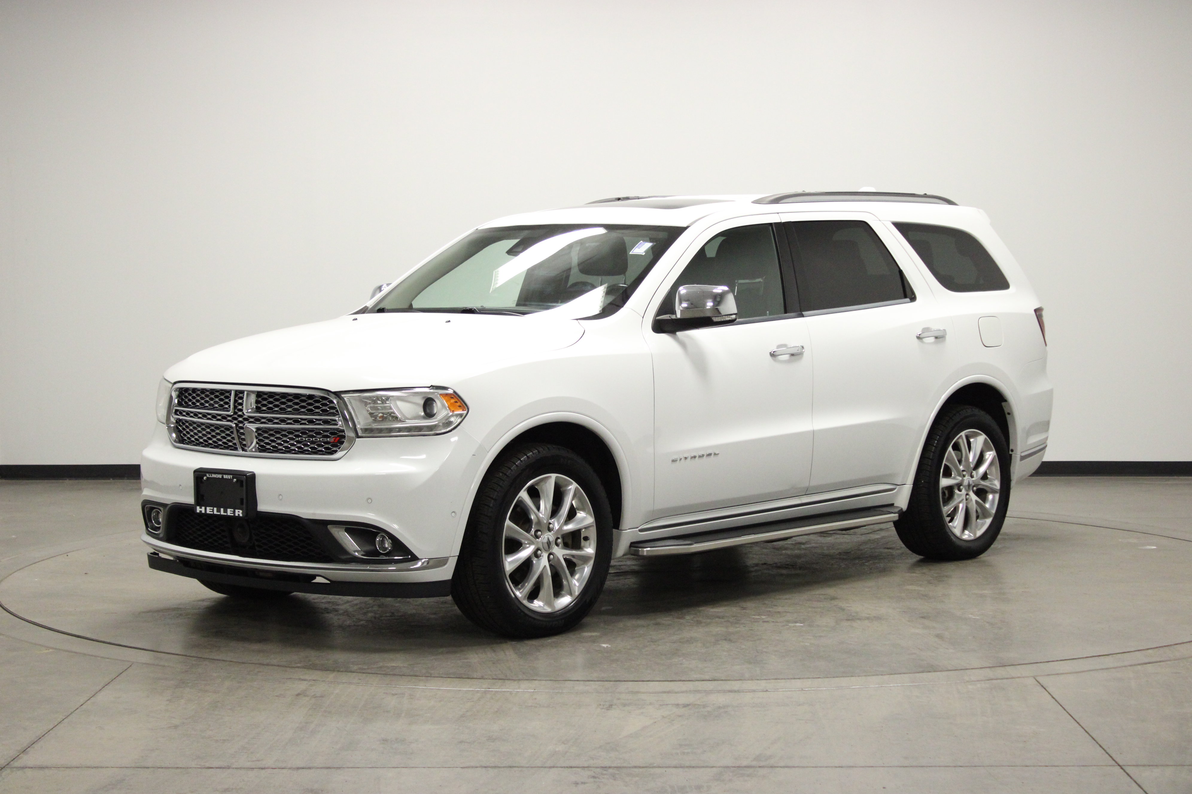 Used 2019 Dodge Durango Citadel w/ Technology Group AWD/4WD image 4
