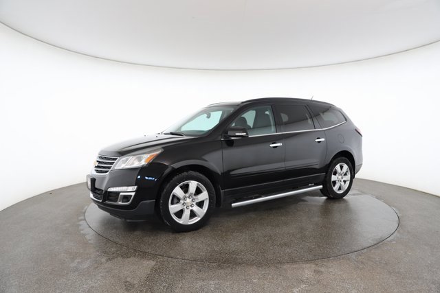 Used 2016 Chevrolet Traverse LT w/ Style and Technology Package image 3