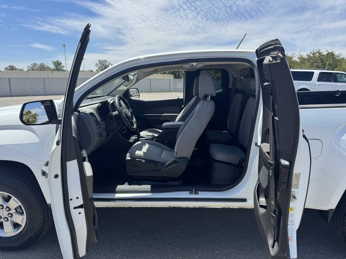 Used 2018 GMC Canyon W/T w/ Convenience Package RWD image 19