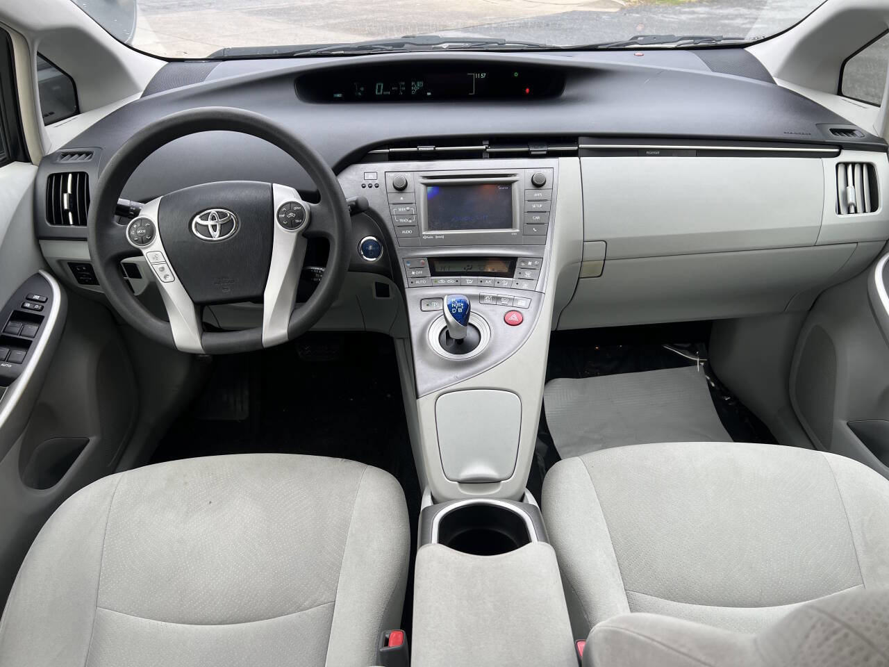 Used 2015 Toyota Prius Three w/ Solar Roof Package image 12