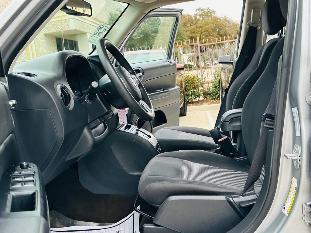 Used 2016 Jeep Patriot Sport w/ Power Value Group FWD image 12