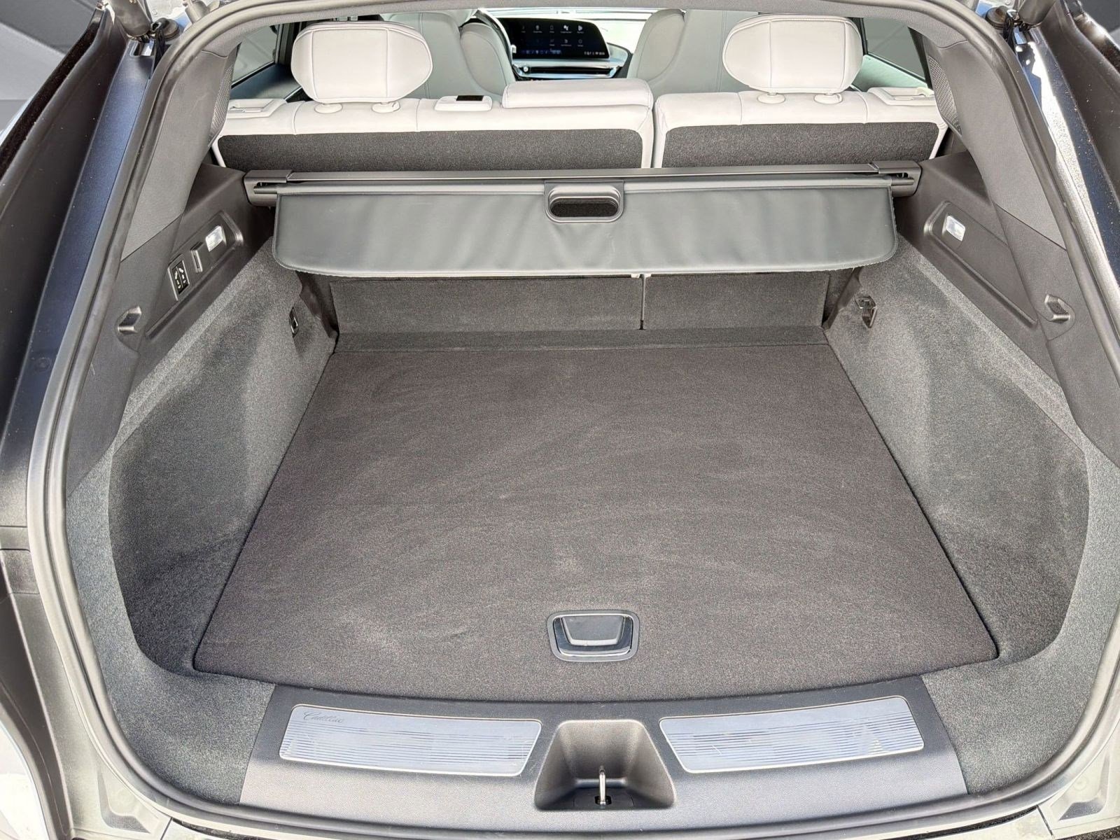 Certified 2023 Cadillac Lyriq 2WD image 34