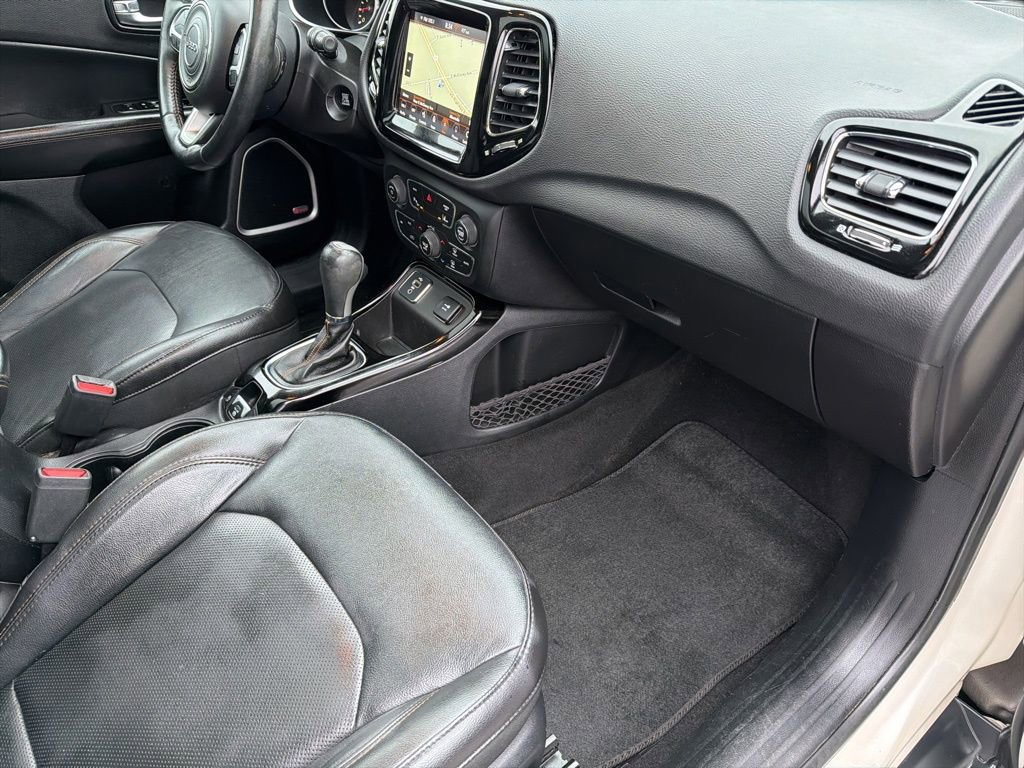 Used 2018 Jeep Compass Limited w/ Navigation Group image 27