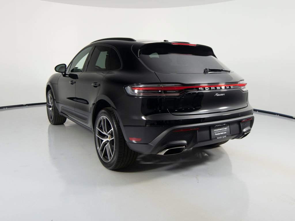 Certified 2025 Porsche Macan AWD/4WD image 8