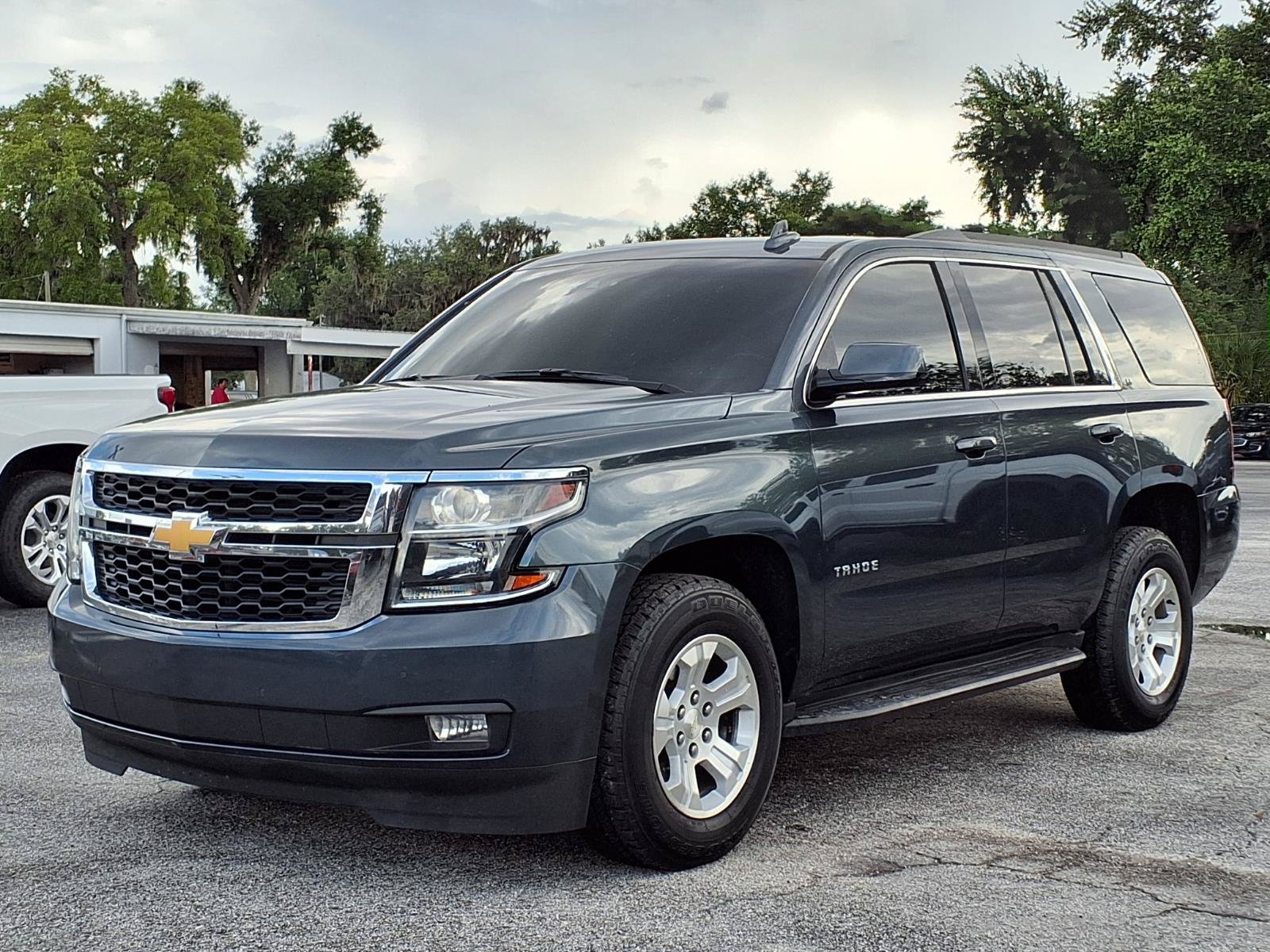 Certified 2019 Chevrolet Tahoe LT w/ Luxury Package AWD/4WD image 32