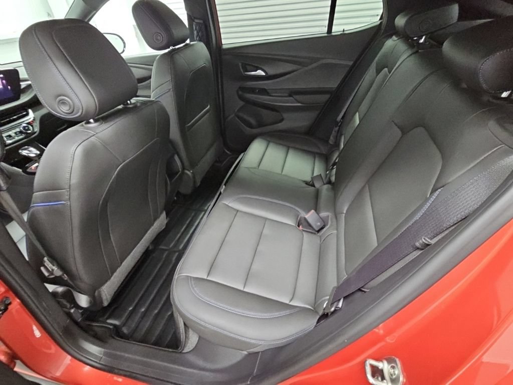 Used 2024 Buick Envista Sport Touring w/ Convenience I Package FWD image 30