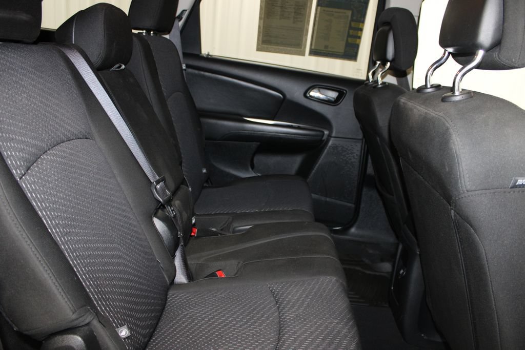 Used 2019 Dodge Journey SE w/ Connectivity Group FWD image 24