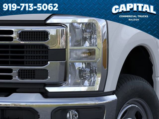 New 2026 Ford F350 XL w/ XL Chrome Package image 18
