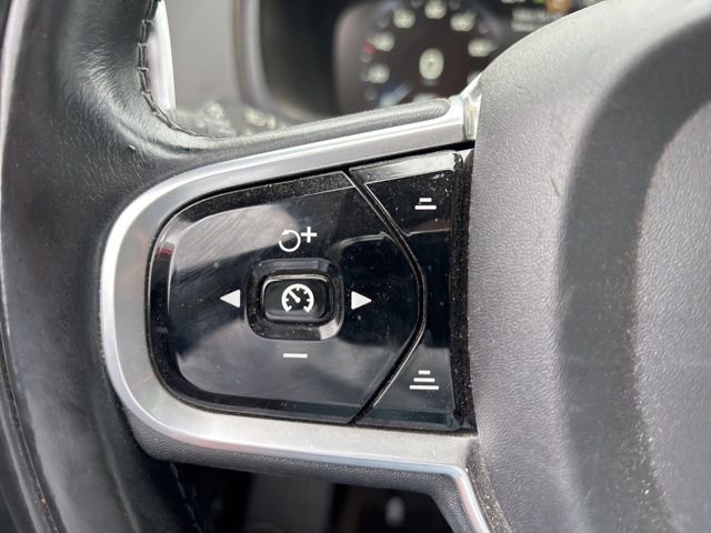Used 2018 Volvo XC90 T5 Momentum w/ Convenience Package image 19