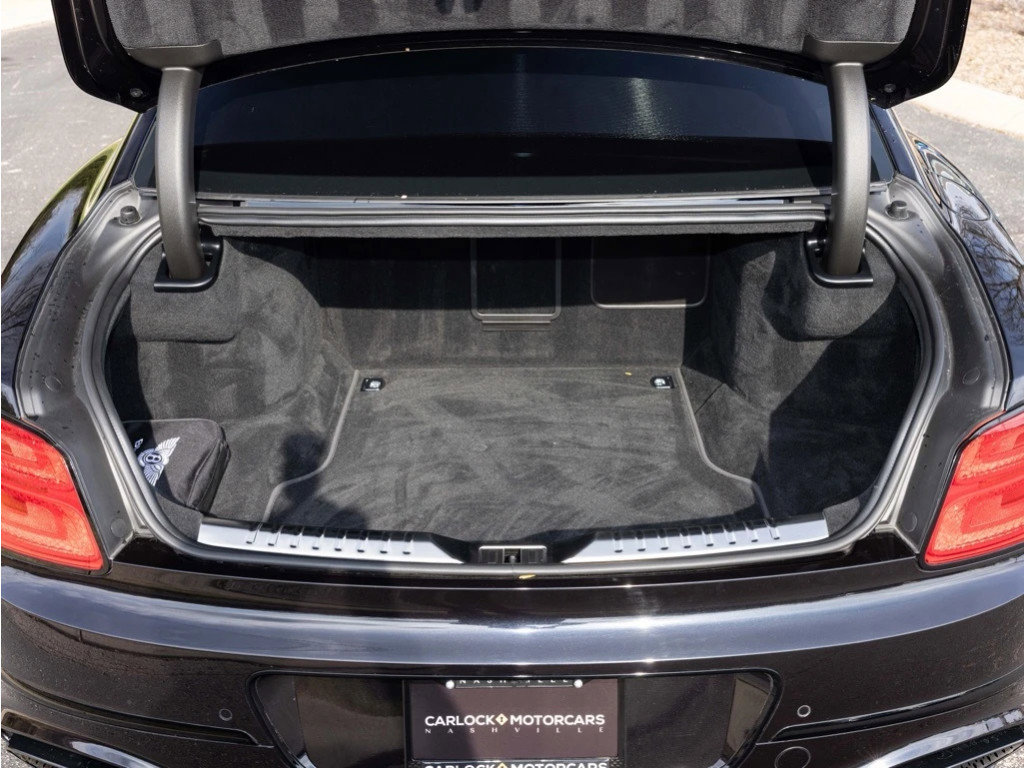 Certified 2022 Bentley Flying Spur W12 image 62