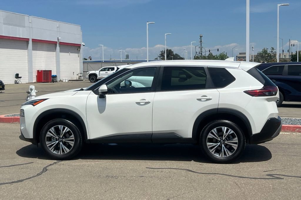 Used 2023 Nissan Rogue SV AWD/4WD image 9