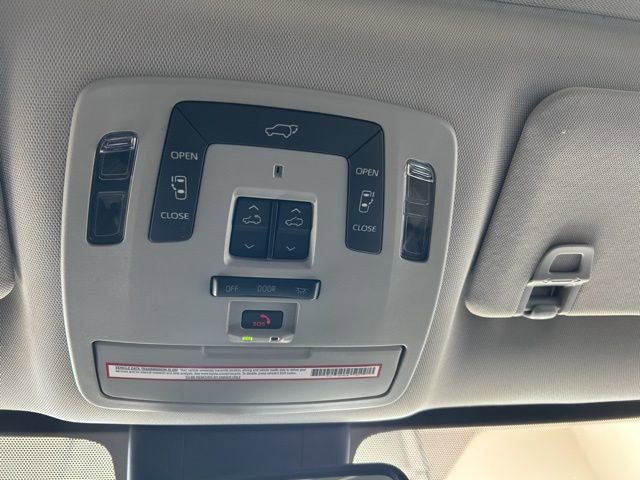 Used 2021 Toyota Sienna Limited AWD/4WD image 13