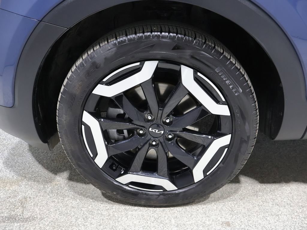 Used 2025 Kia Telluride S image 9