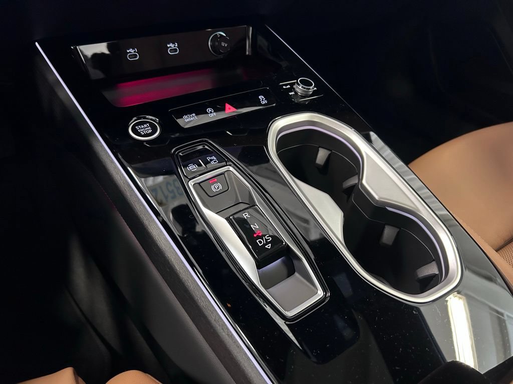 New 2026 Audi A6 Premium Plus AWD/4WD image 16