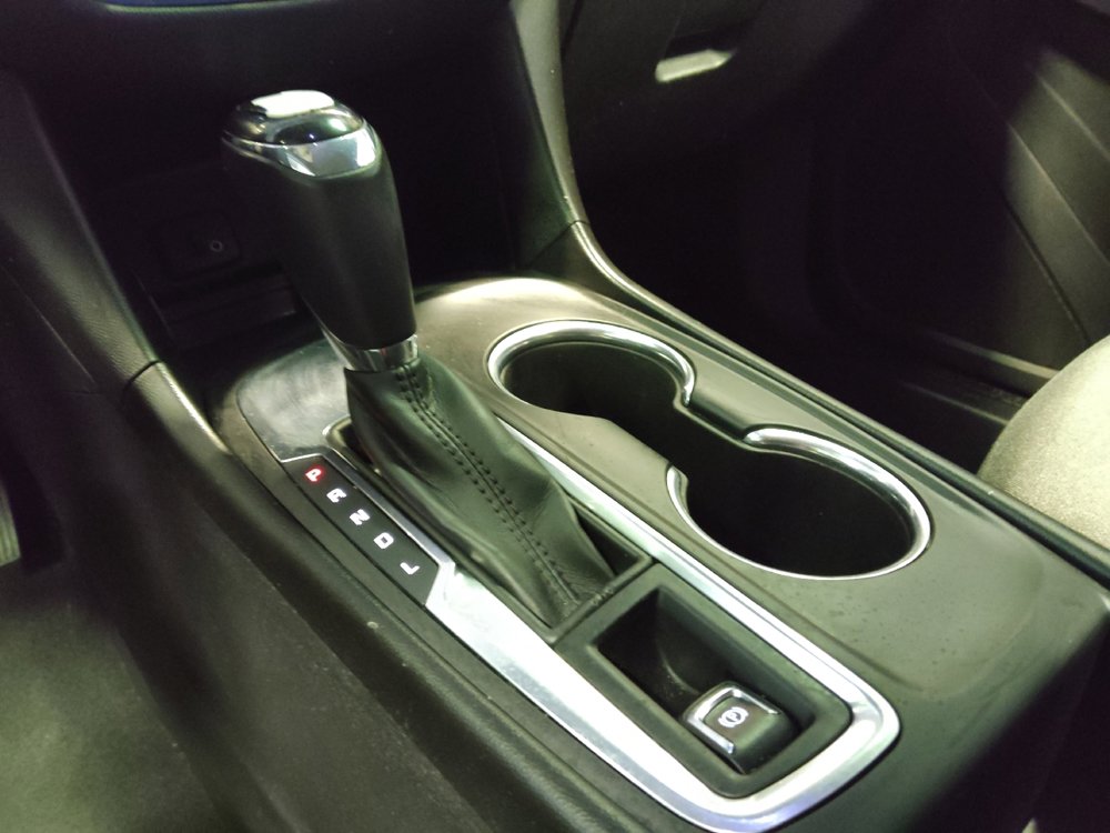 Used 2018 Chevrolet Equinox LT FWD image 26