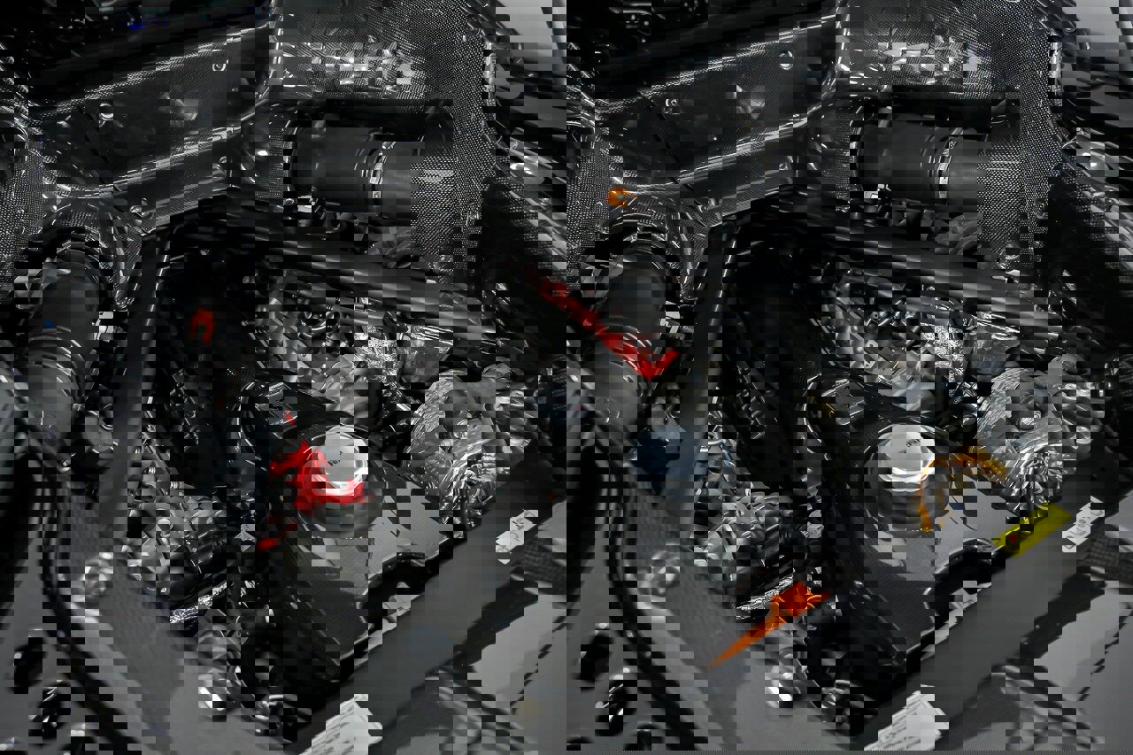 Used 2022 Ferrari SF90 Stradale image 20