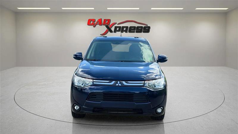 Used 2014 Mitsubishi Outlander GT image 3