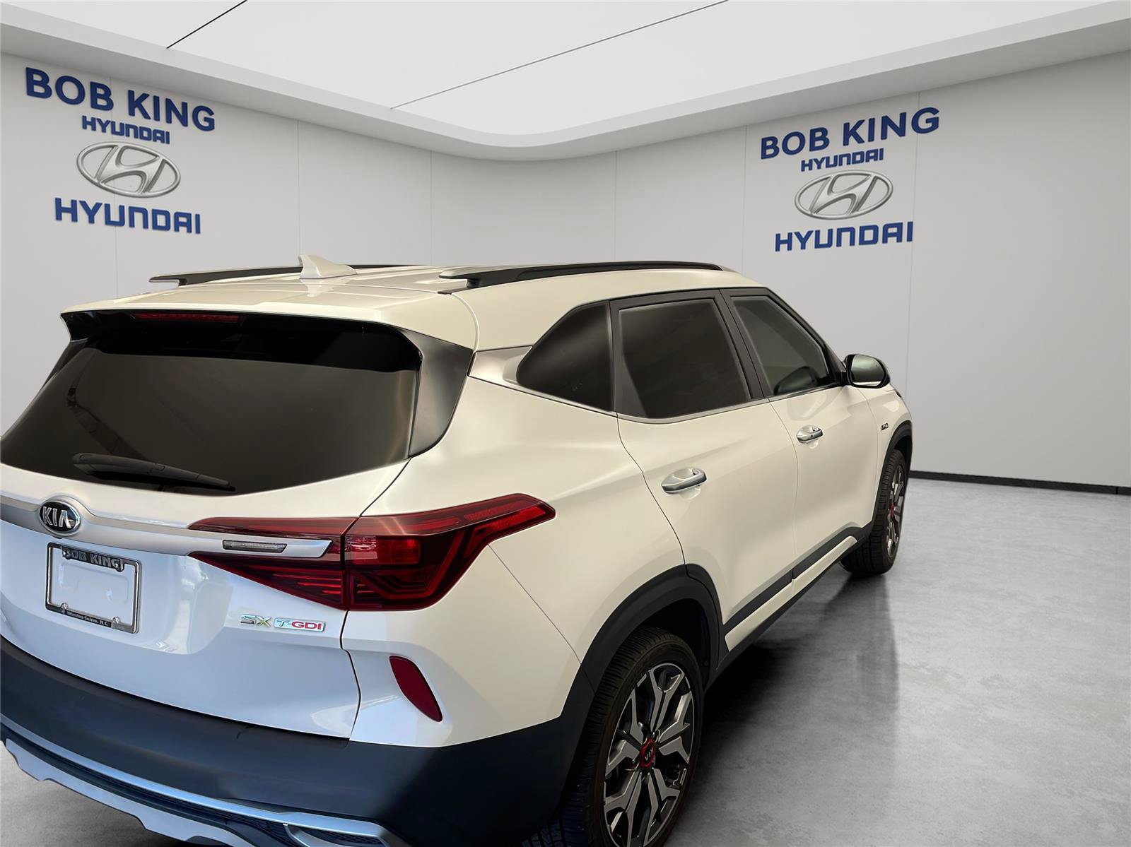 Used 2021 Kia Seltos SX AWD/4WD image 5