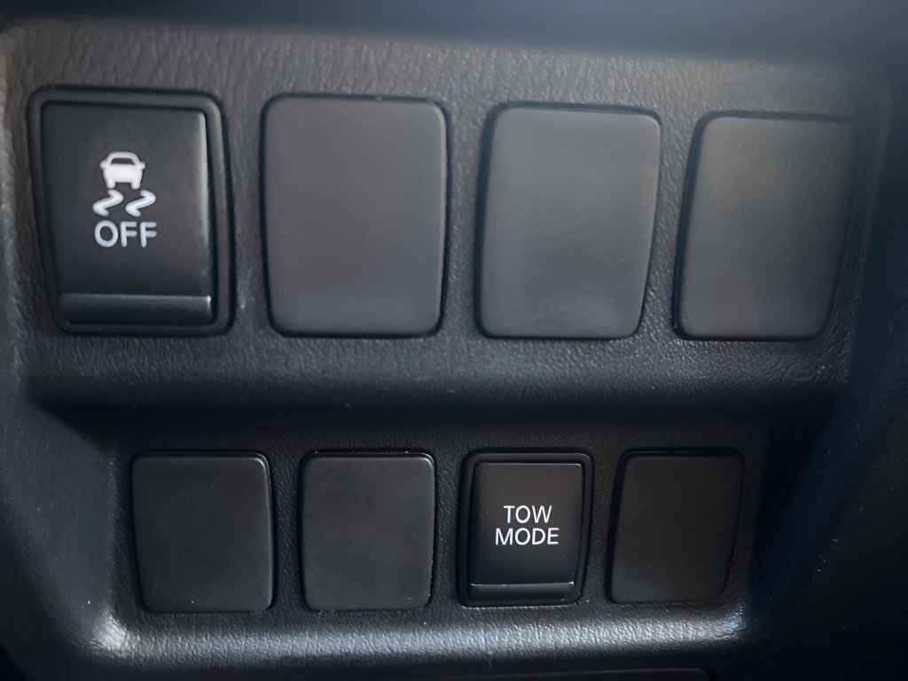 Used 2015 Nissan Pathfinder S FWD image 18