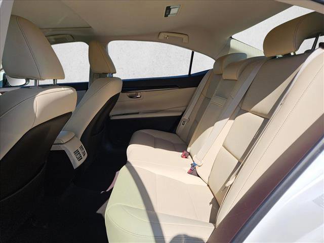 Used 2016 Lexus ES 350 w/ Navigation System Package FWD image 16