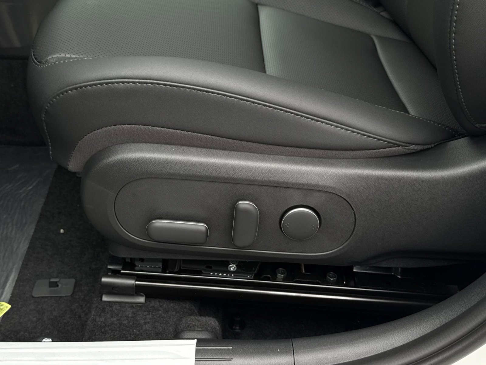 New 2026 Hyundai Kona SEL Premium image 14