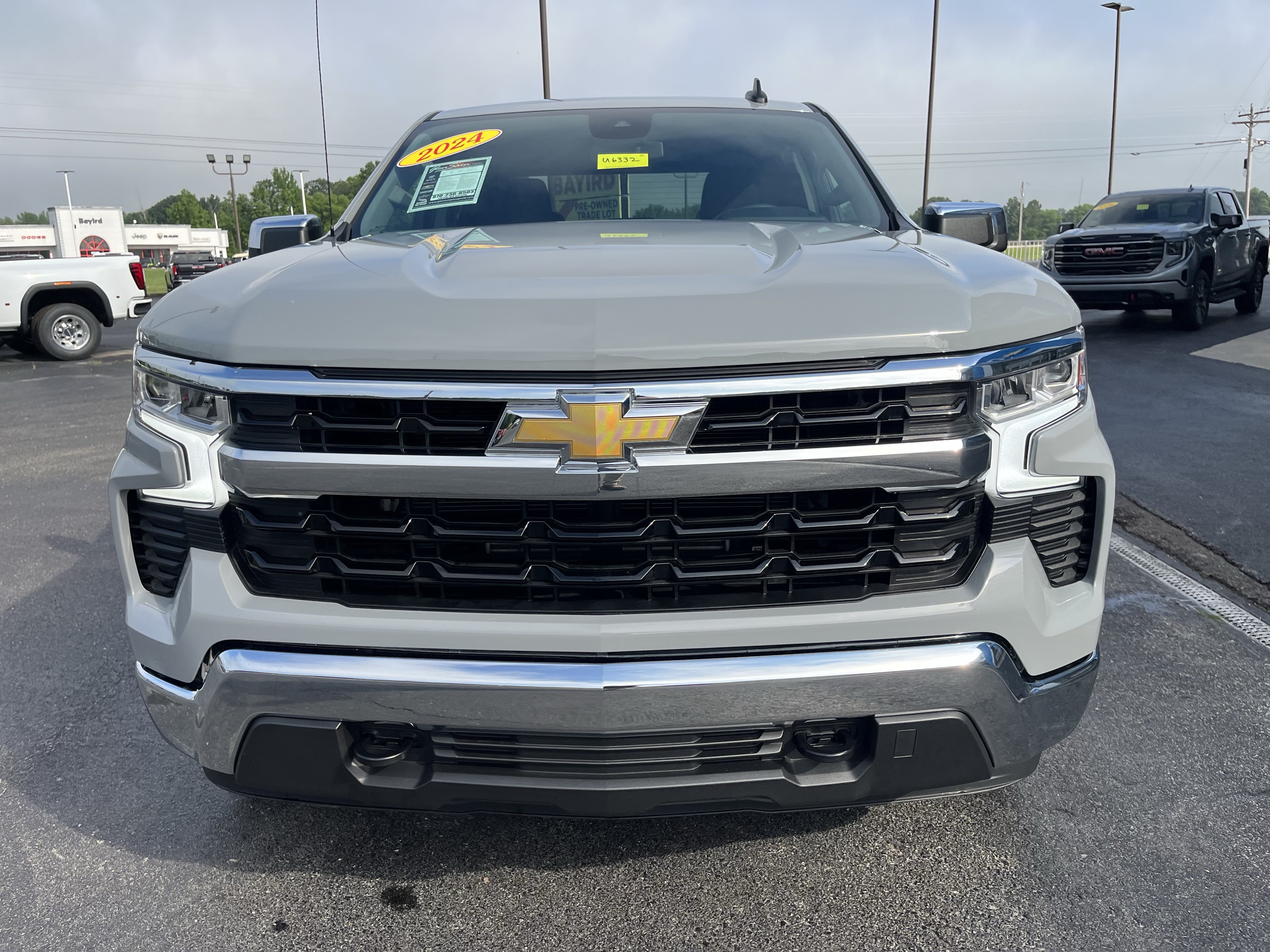 Used 2024 Chevrolet Silverado 1500 LT AWD/4WD image 10
