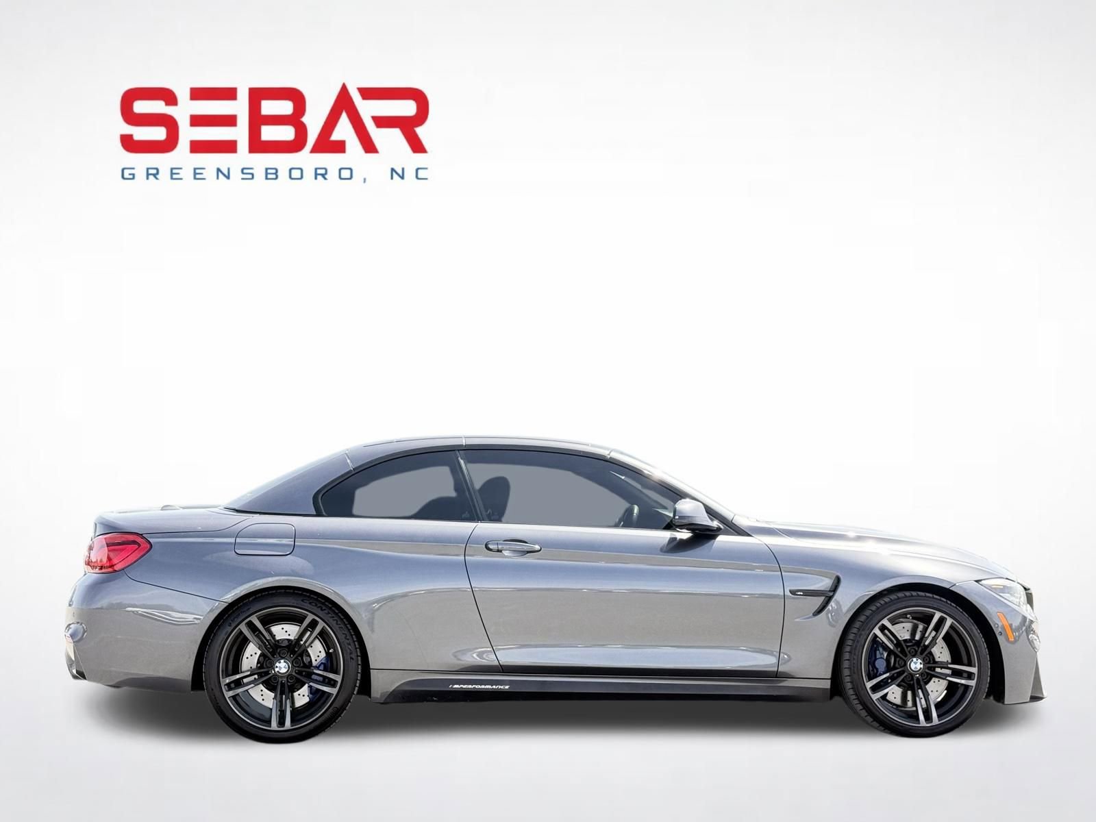 Used 2018 BMW M4 Convertible image 40