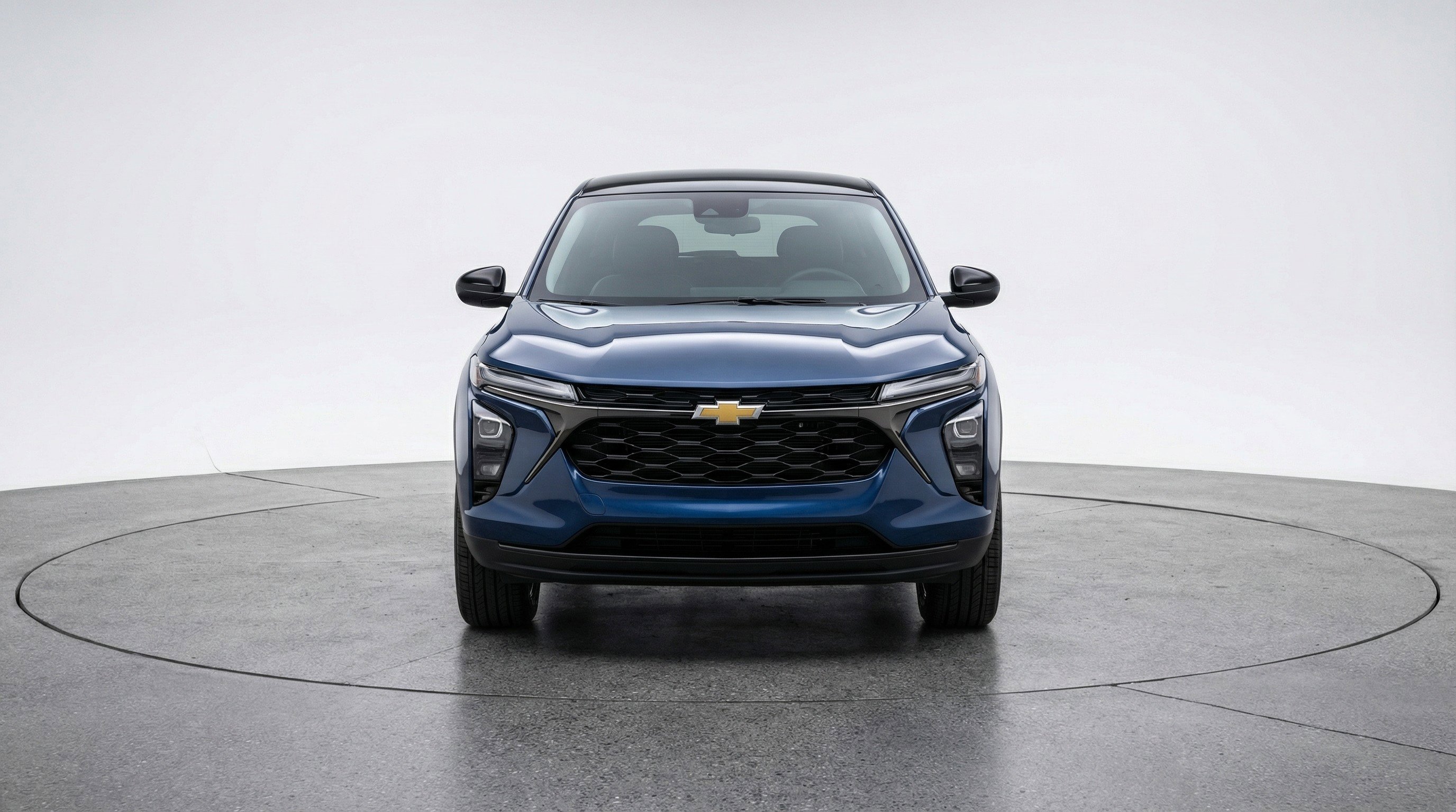 Used 2025 Chevrolet Trax LT image 2