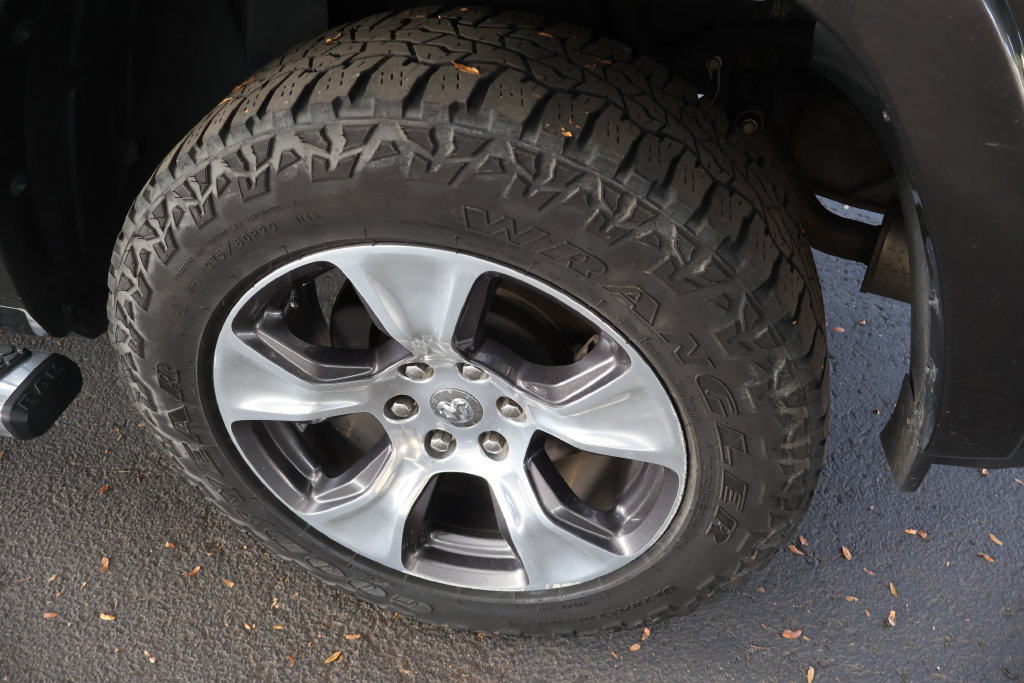 Used 2019 RAM 1500 Laramie AWD/4WD image 68