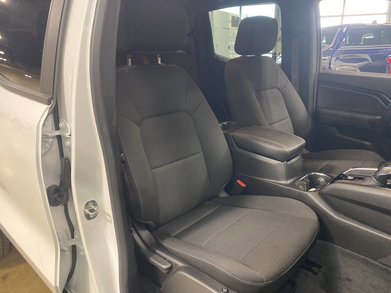 Used 2023 GMC Canyon Elevation image 8