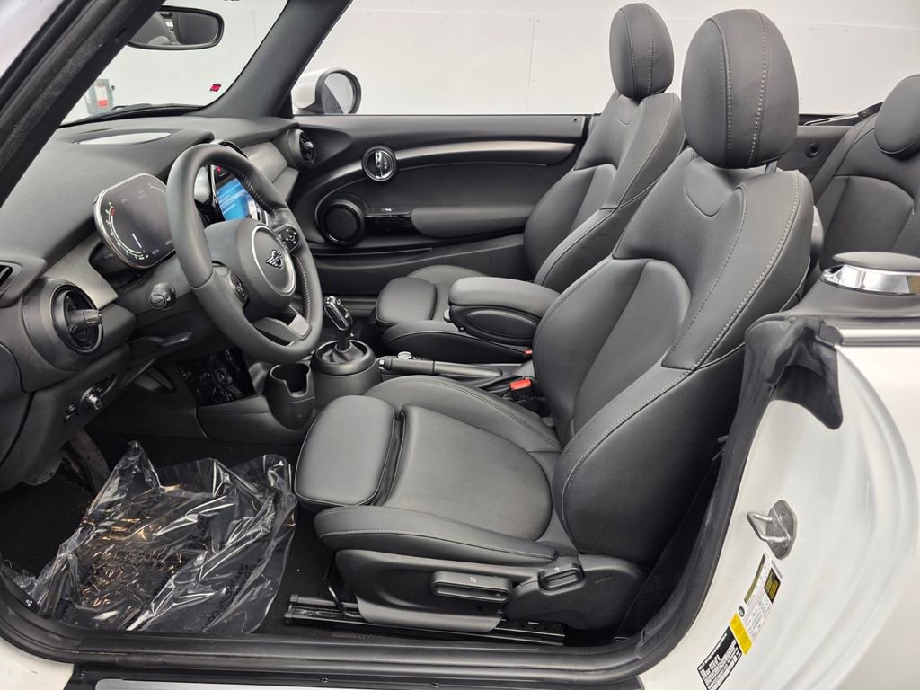 Used 2023 MINI Cooper S image 10