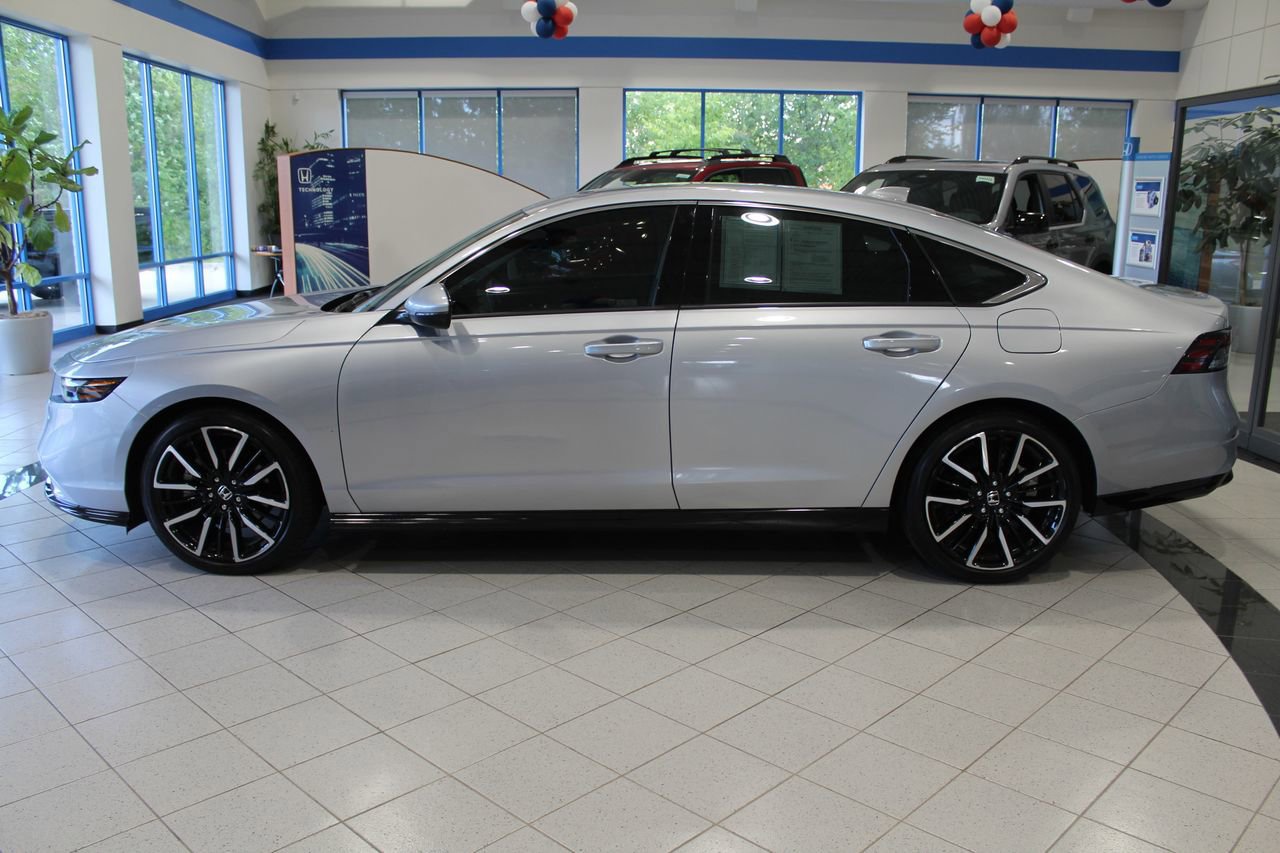Used 2024 Honda Accord Touring image 57